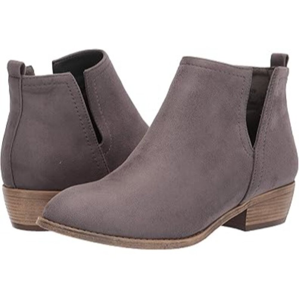Journee Collection Womens Rimi Faux Suede Stacked Heel Ankle Boots Gray Size 8.5